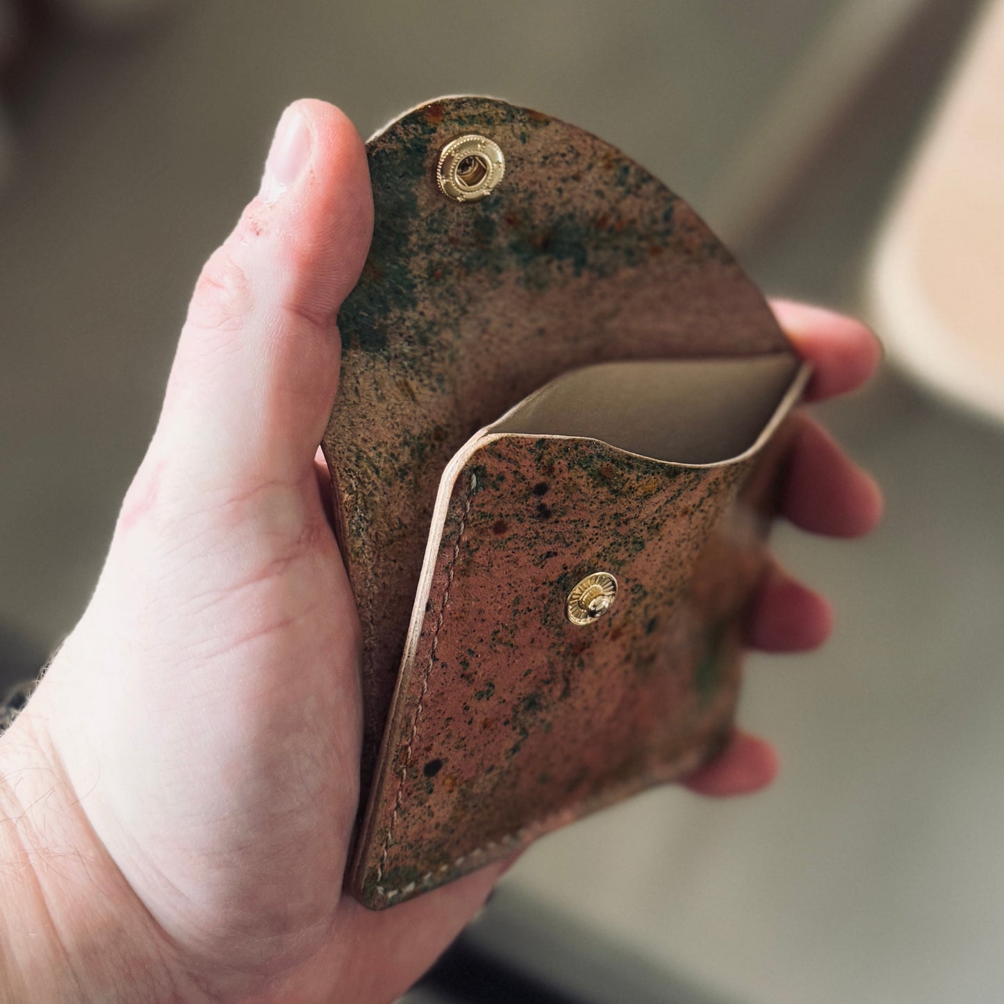 Amszterdam pénztárca - zöld rózsaszín festett