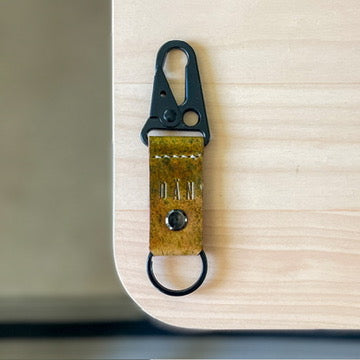 Kulcstartó karabiner - festett