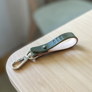 Keychain long - olive & natural