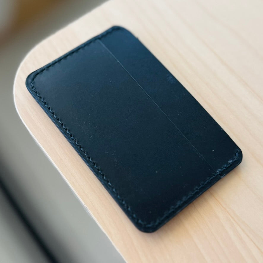 Casette card holder - black & blue