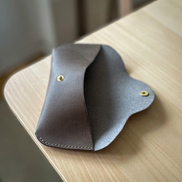 Napszemüveg tartó - szürke