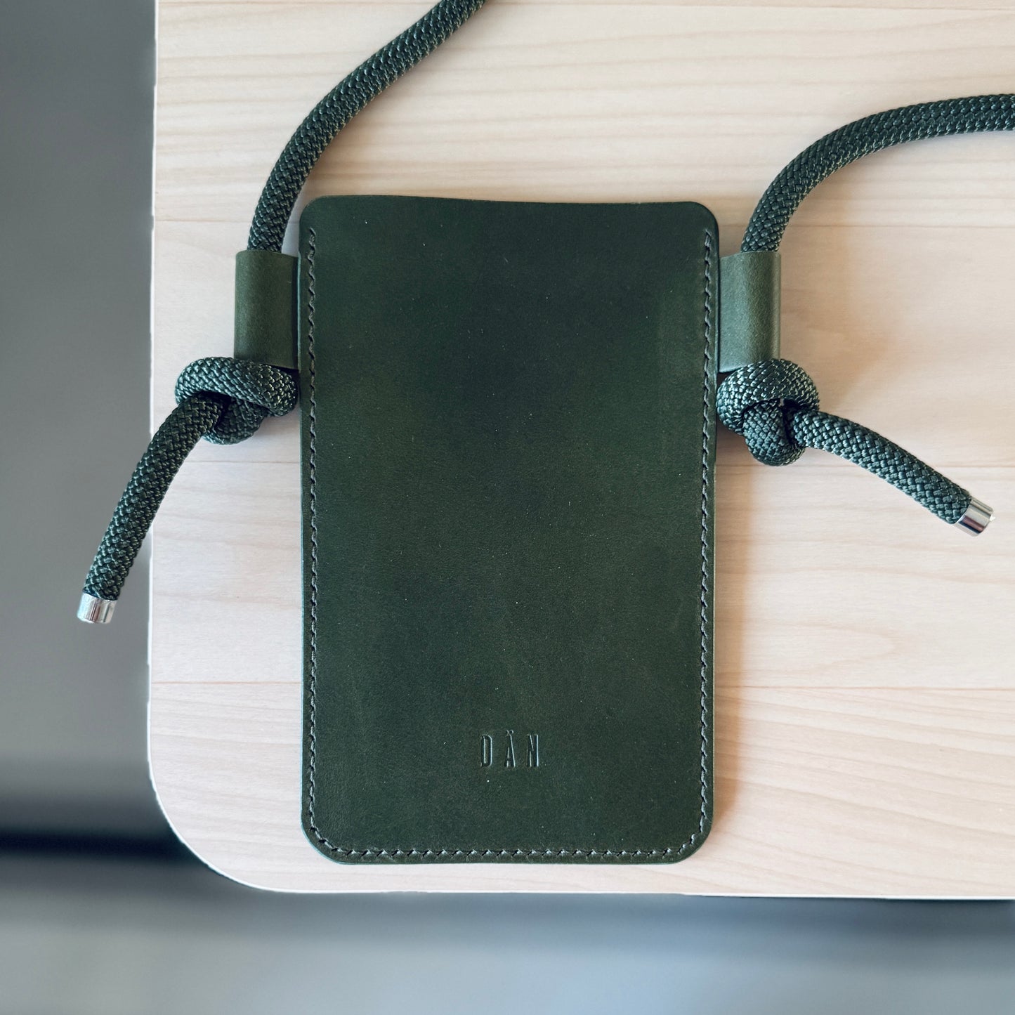 Crossbody phone holder - olive
