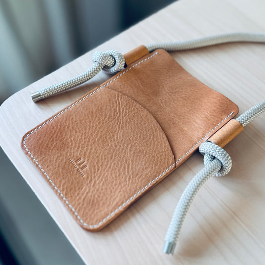 Crossbody telefontartó - világosbarna