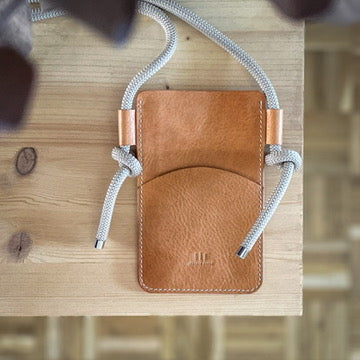 Crossbody phone holder - Natural