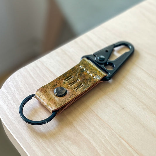 Kulcstartó karabiner - festett