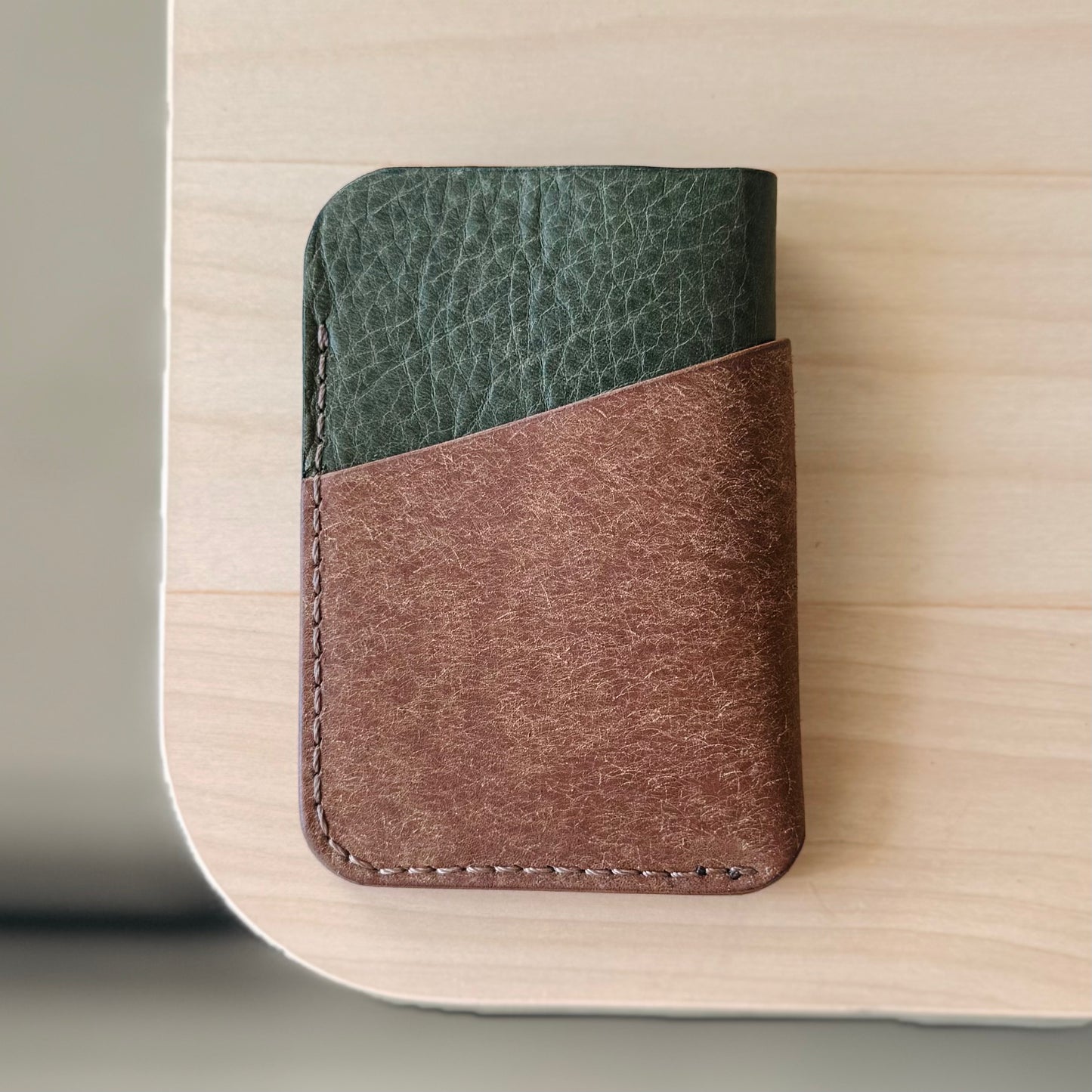 Budapest V2 cardholder - olive brown