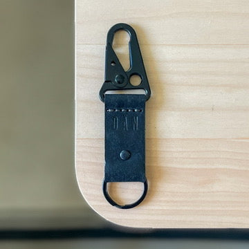Kulcstartó karabiner - fekete