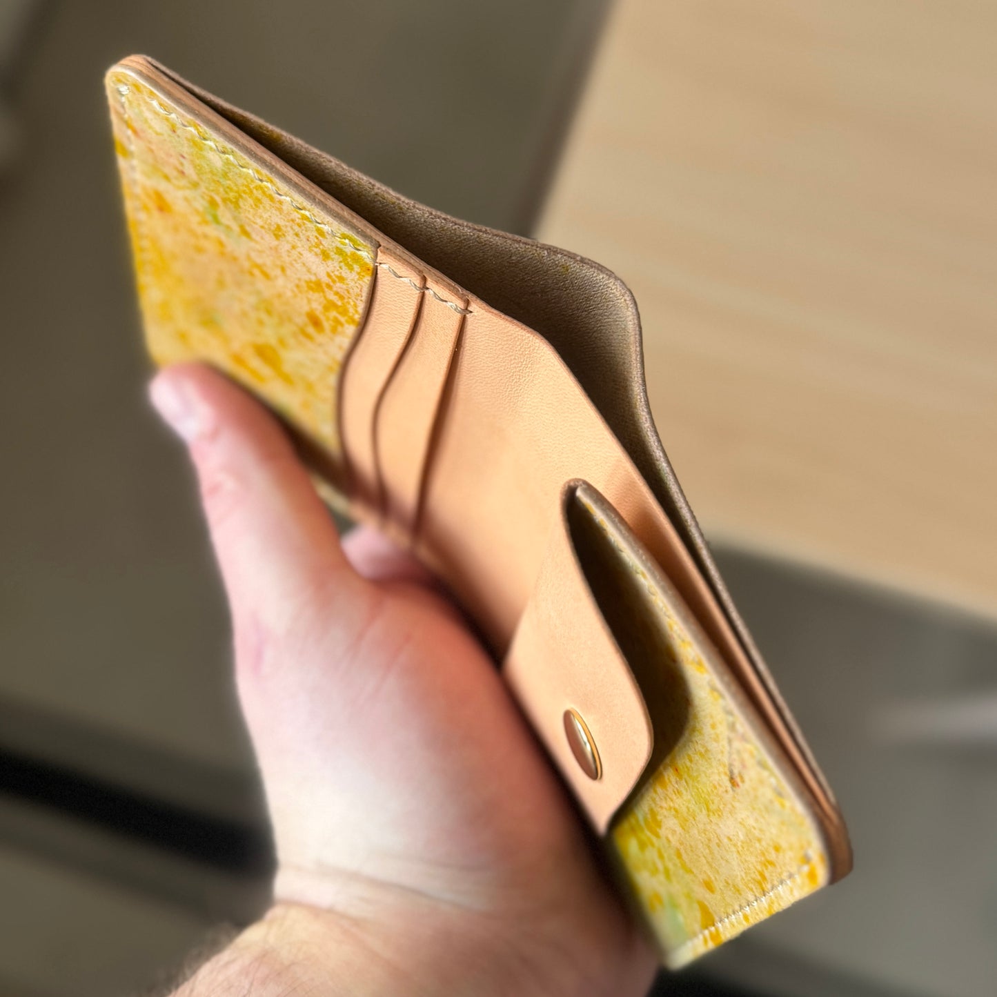Berlin wallet - dyed natural