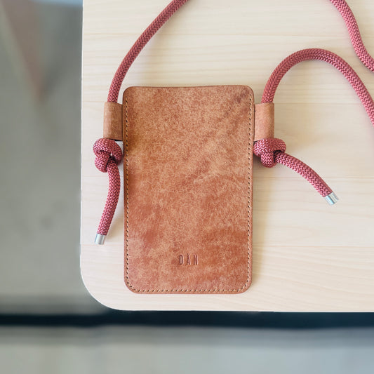 Crossbody telefontartó - világosbarna pueblo