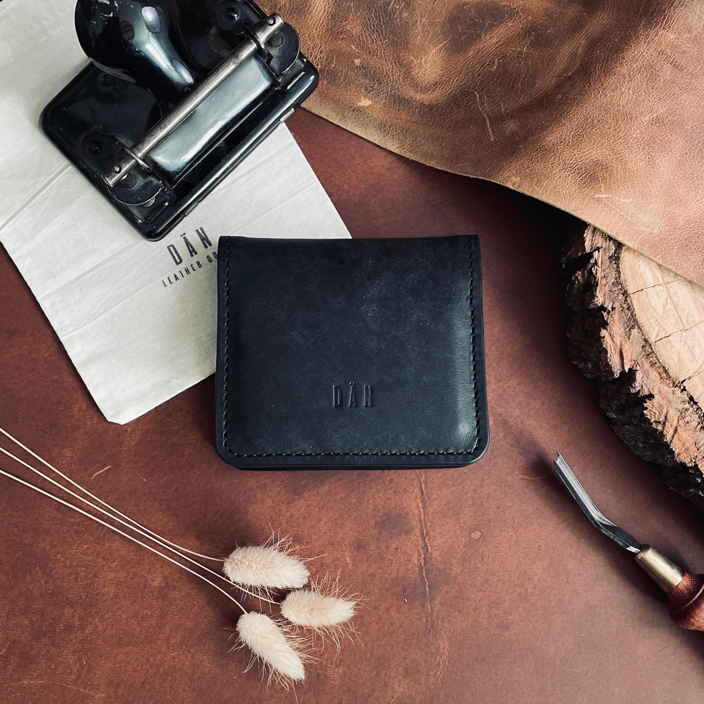 Lyon wallet - Maya Black