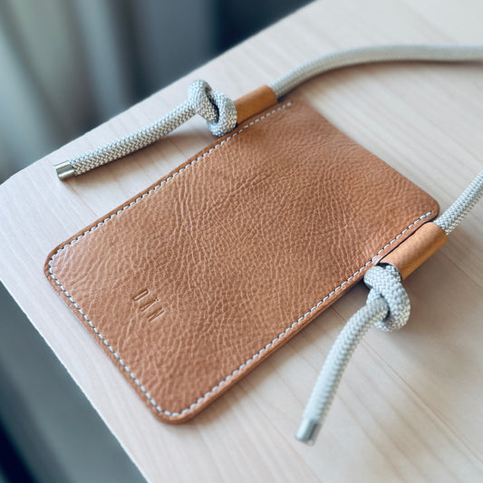 Crossbody telefontartó - világosbarna