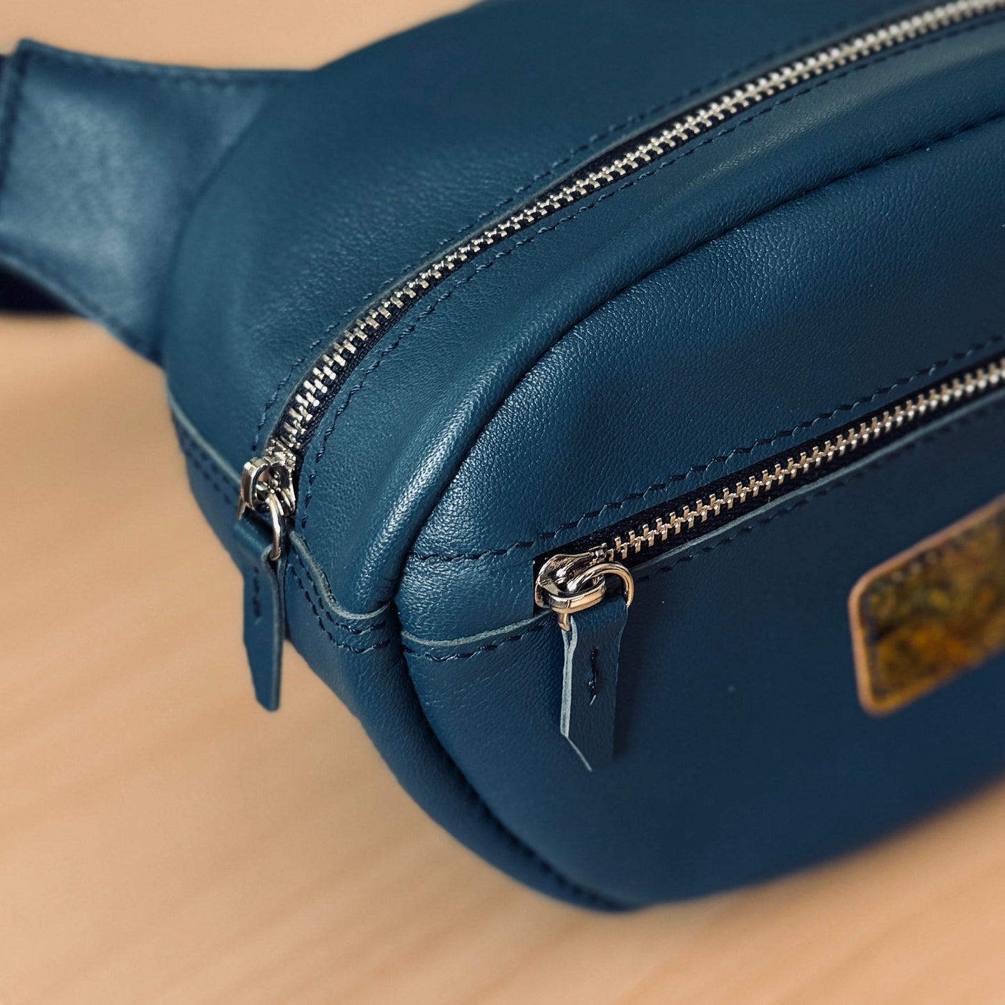 Sling bag - abysse