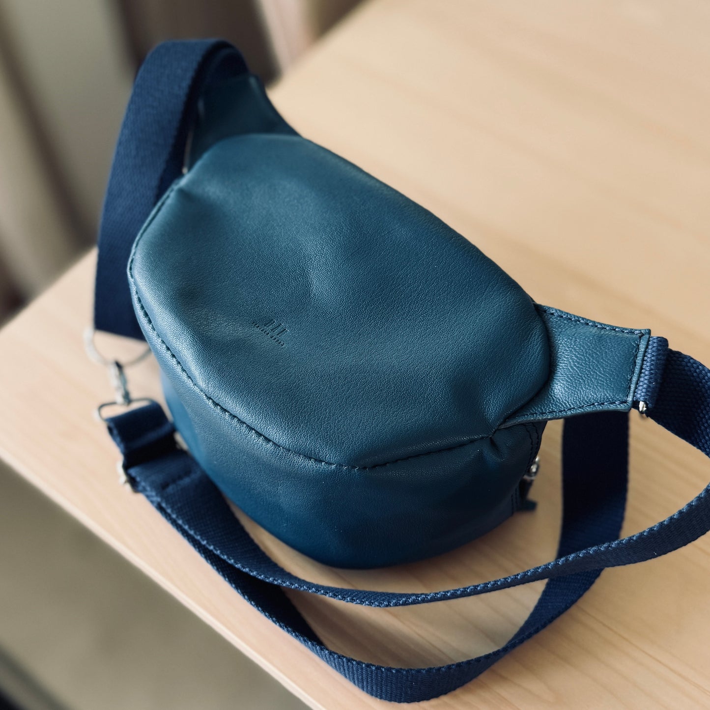 Sling bag - abysse