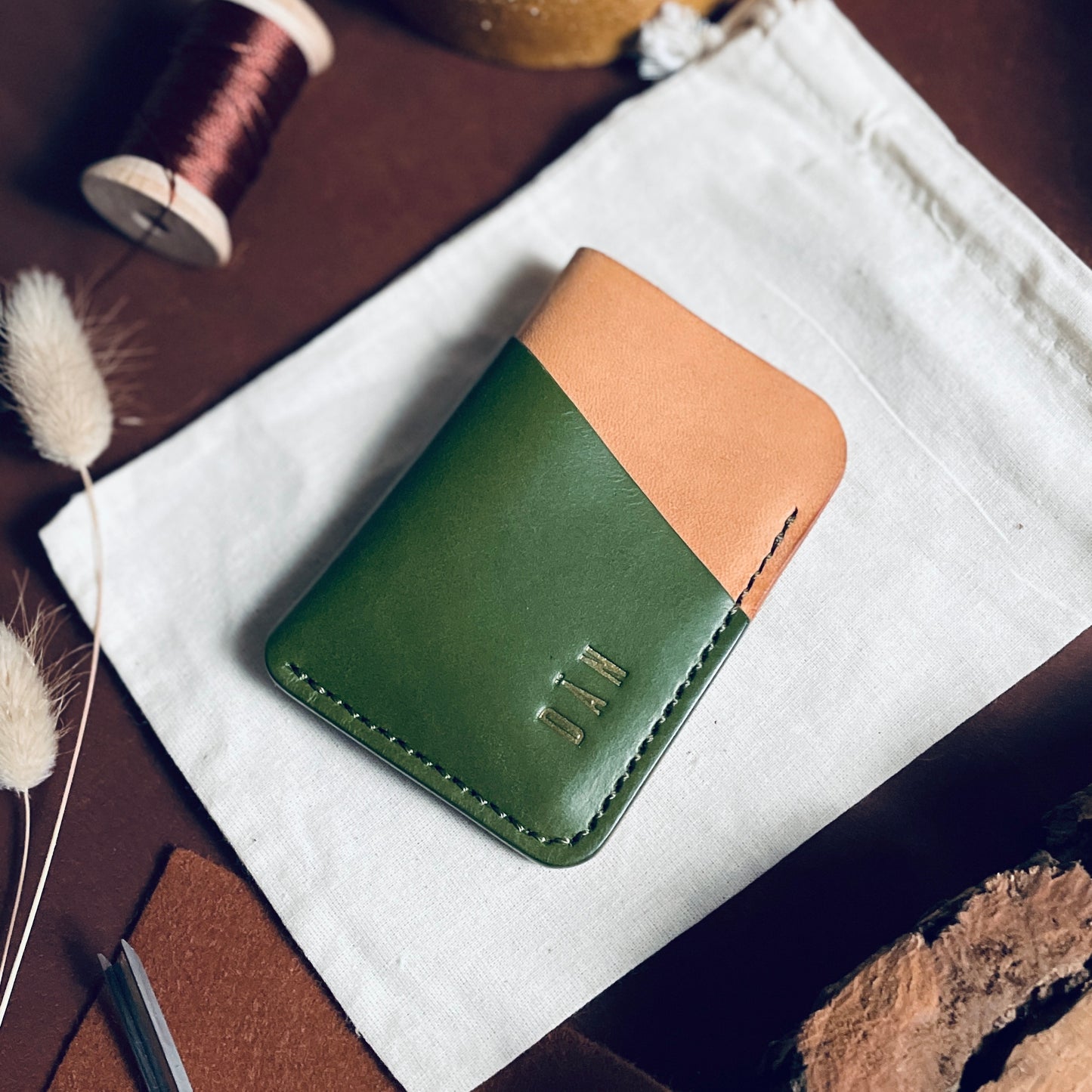 Budapest V2 cardholder - natural & green