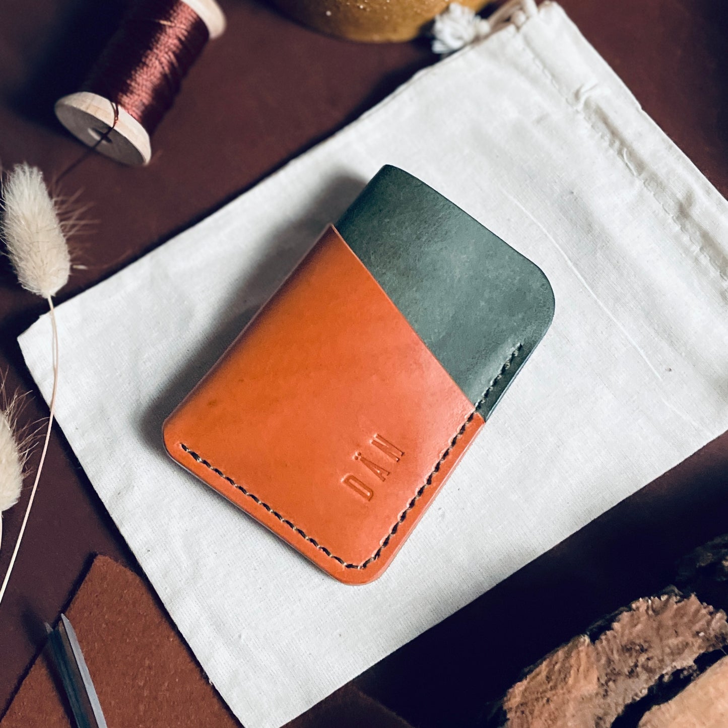 Budapest V2 cardholder - green maya & salmon