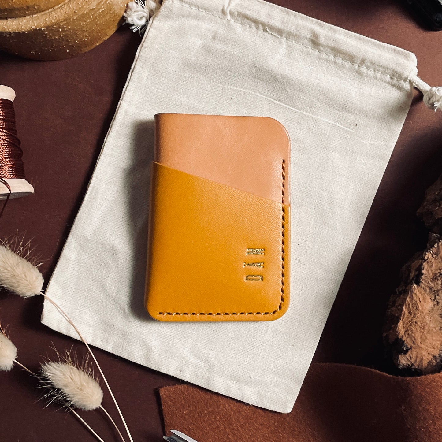 Budapest V2 cardholder - natural & yellow