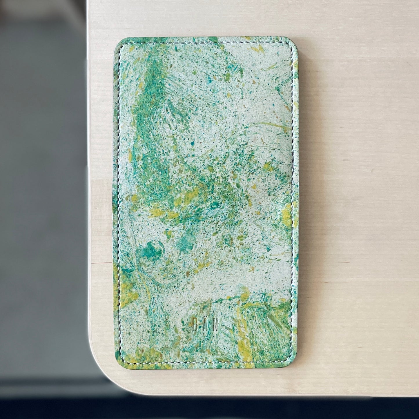 Lyon wallet - natural & green dyed