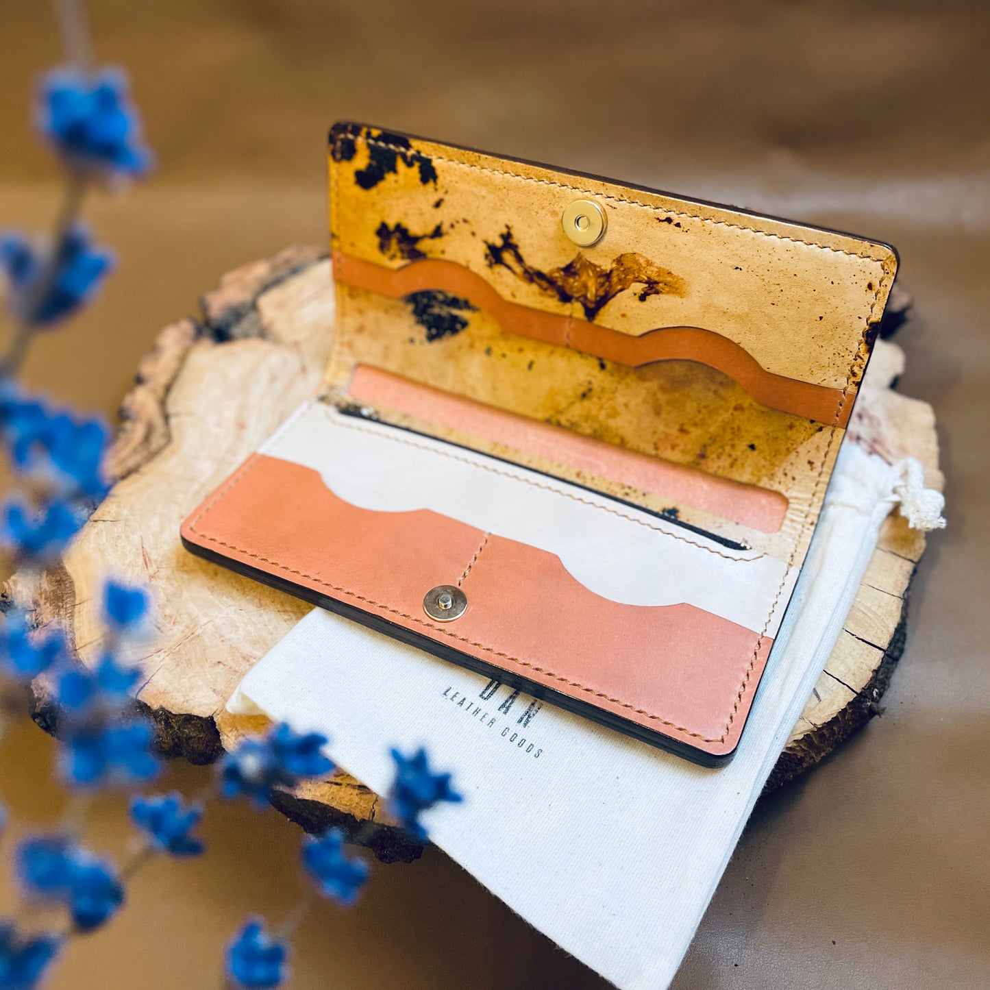 Barcelona wallet - salmon