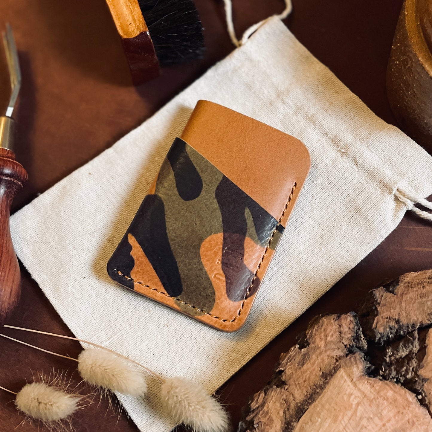 Budapest V2 cardholder - brown & camo